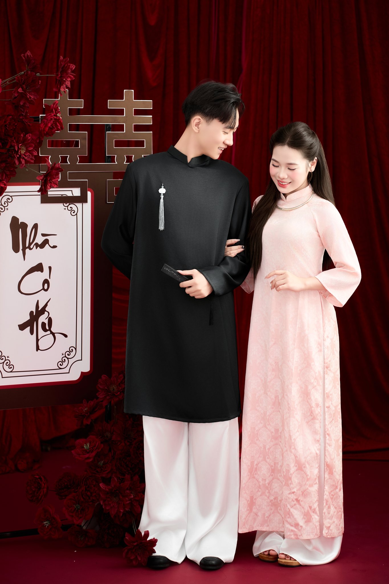 Concept Cưới Áo Dài Phông Đỏ