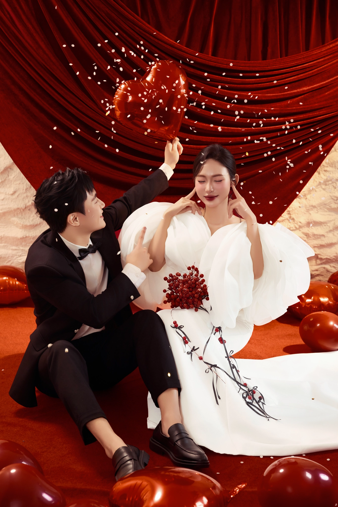 thiep-cuoi-ky-thuat-so_1763112800_873b89b1